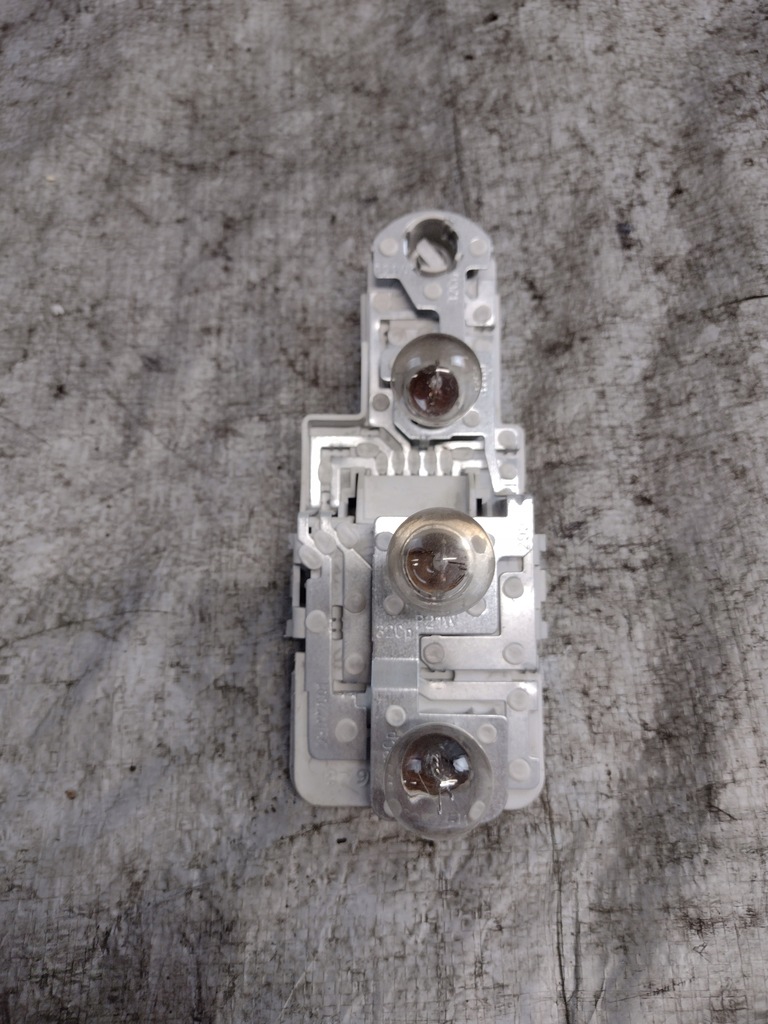 фото №15, Лампа правый задняя audi a3 8l przedlift 8l0945096