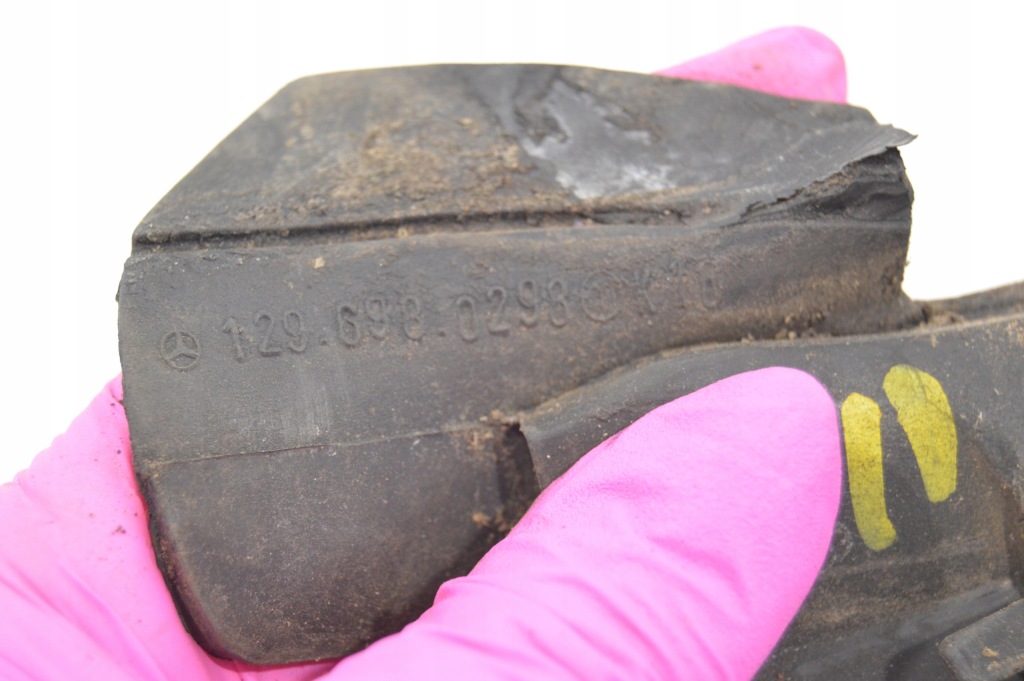 Защита накладка прокладка правая стойка a mercedes r129 sl 1296980689 Оригинал