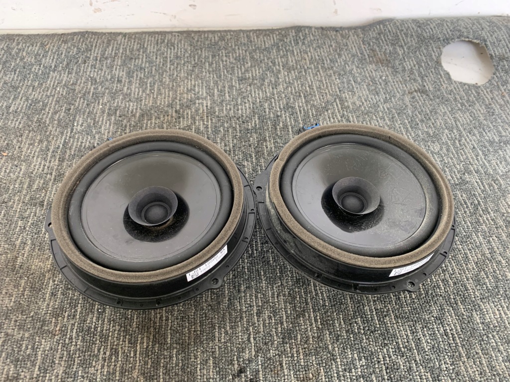 фото №2, Ford mustang mach-e rwd 21r динамик задних дверь задняя оригинал