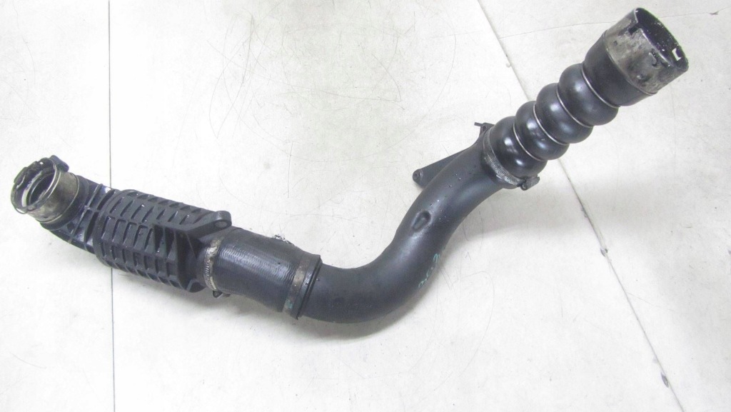 Bmw x1 f48 2.0d труба шланг інтеркулер mgw00383 Доставка