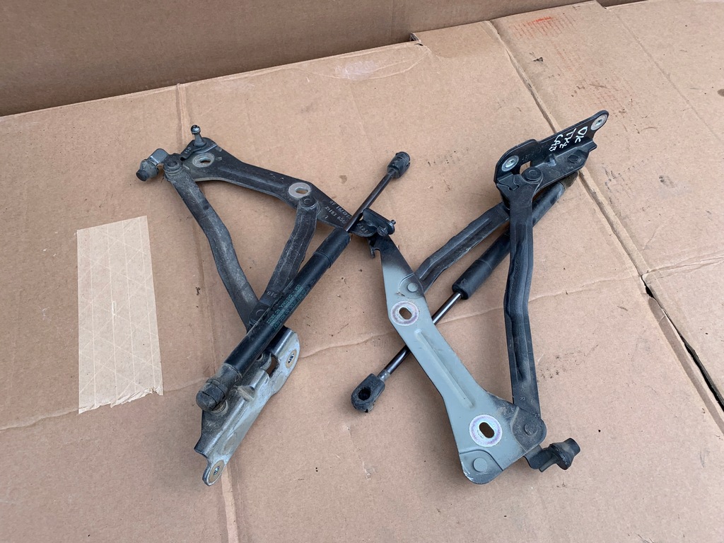 фото №1, Петли крышки багажника ford mustang vi cabrio 16-