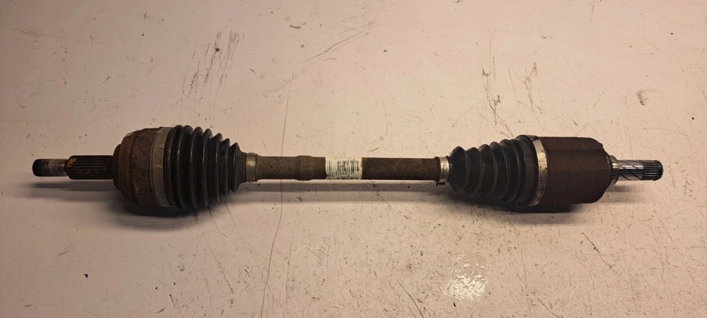 фото №1, Привідний вал ліва dacia duster 1.5 dci 391016491r