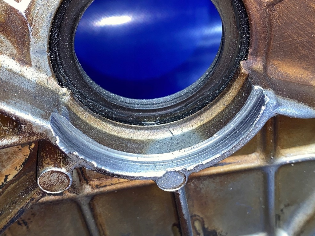 фото №10, Крышка распределительного вала clio iv dacia sandero 0.9tce 135022061r h4b b408