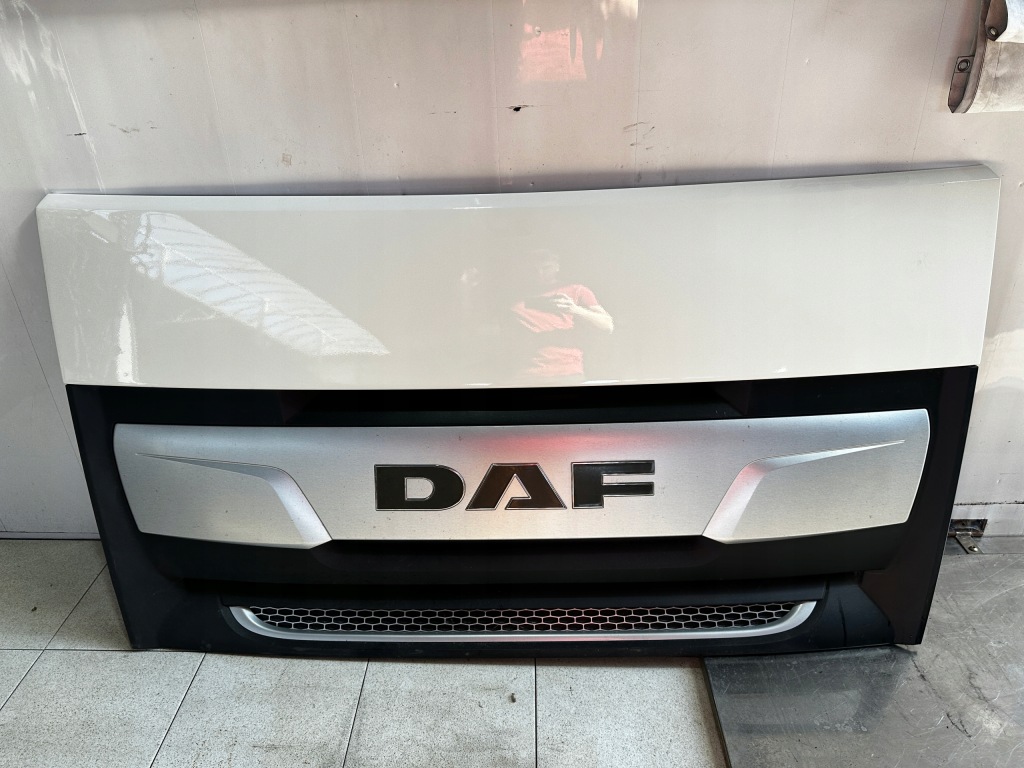 Купити Капот решітка радіатора решітка радіатора daf xf 106 рестайлінг  1835730