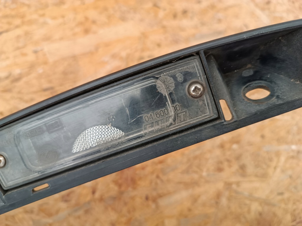 Dis1829639 fiat punto i 1993- молдинг накладка номерного знака крышки багажника задний Цена