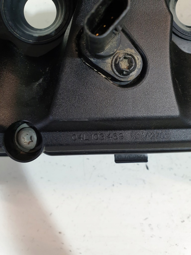 фото №8, Кришка клапанів 04l103469 vw transporter 6 2.0tdi