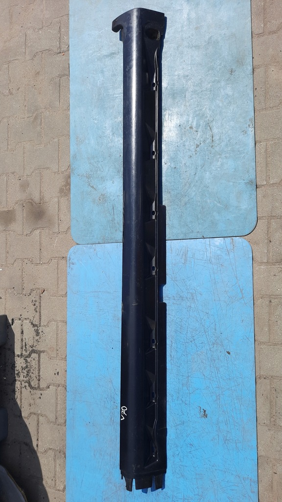 фото №1, Молдинг порог левая volvo v70 ii lift 30744339