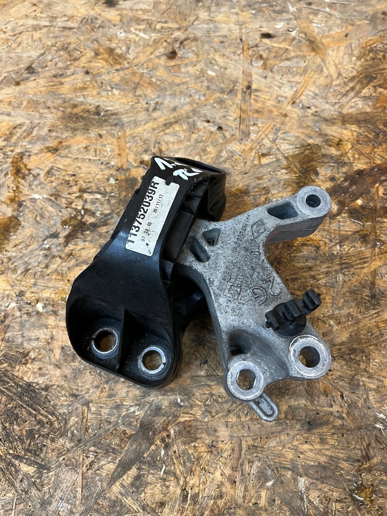 фото №1, Подушка двигуна renault megane iv 1.2 tce 113752039r
