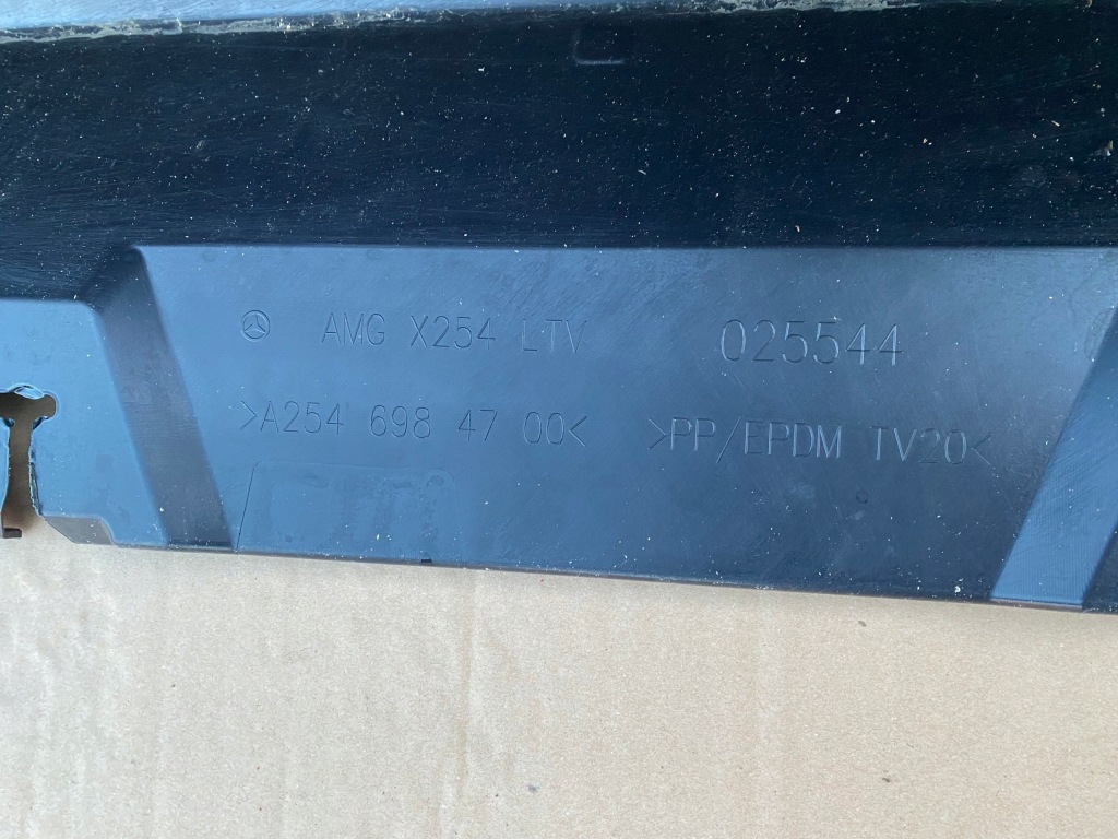 Mercedes 254 glc amg молдинг порог левая 2546984700 оригинал Недорого
