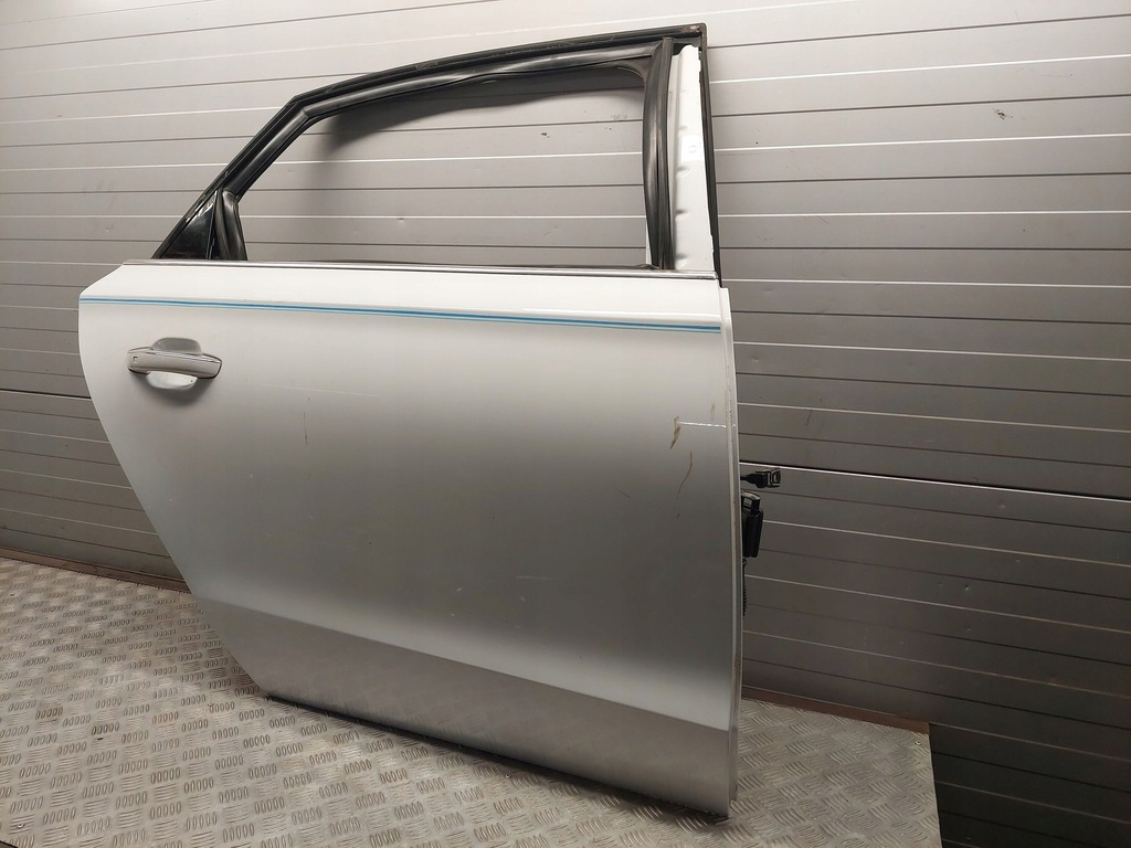 фото №8, Audi a8 s8 d4 4h 2015 задня сторона права двері задні