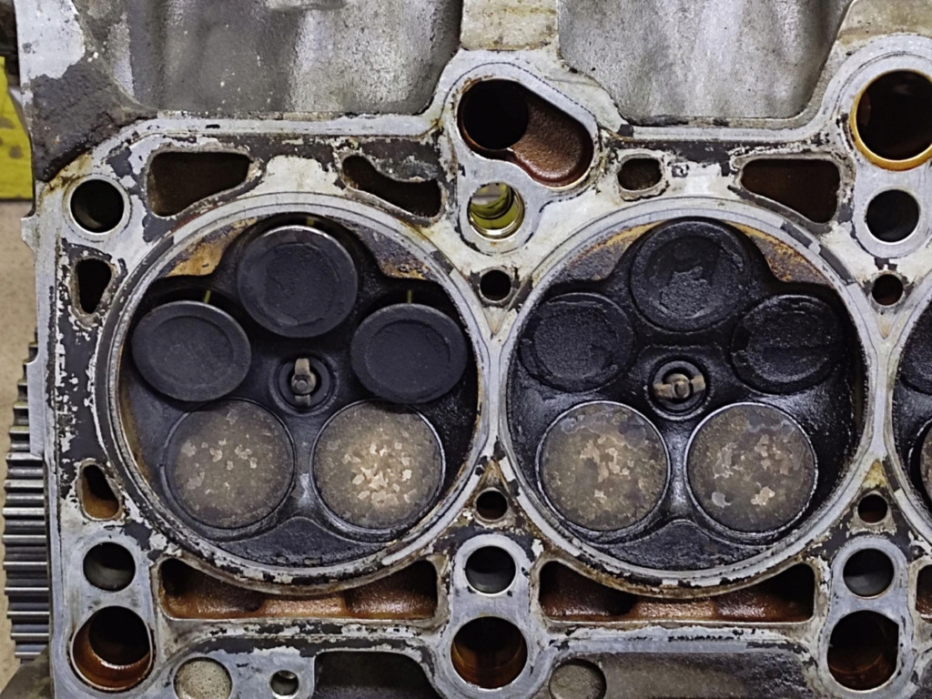 фото №10, Audi a6 c5 1.8 t головка двигателя 058103373a