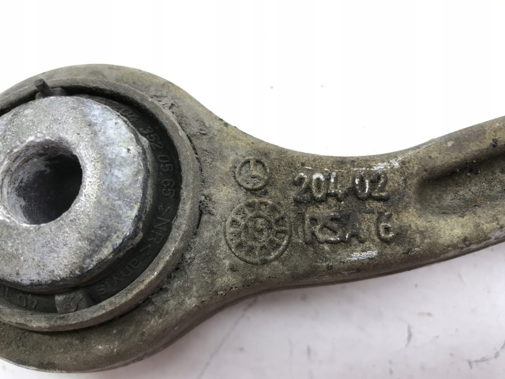 фото №3, Mercedes w205 важіль задня a20402 rsa6