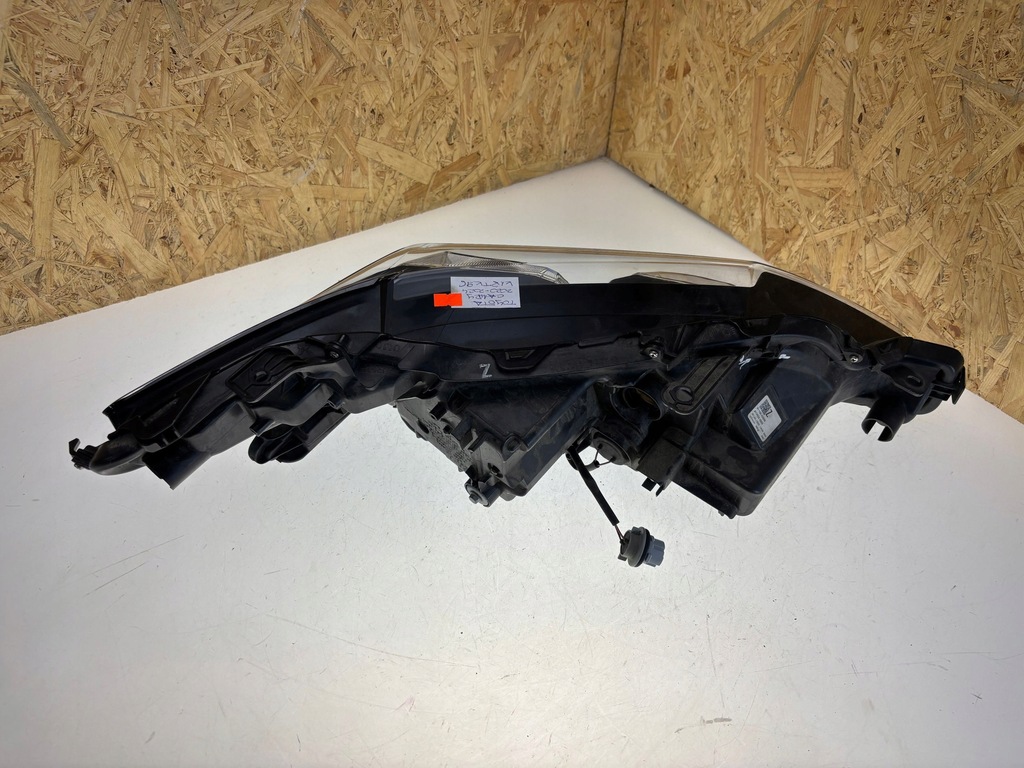 фото №8, Toyota camry viii xv70 2022 лампа передняя