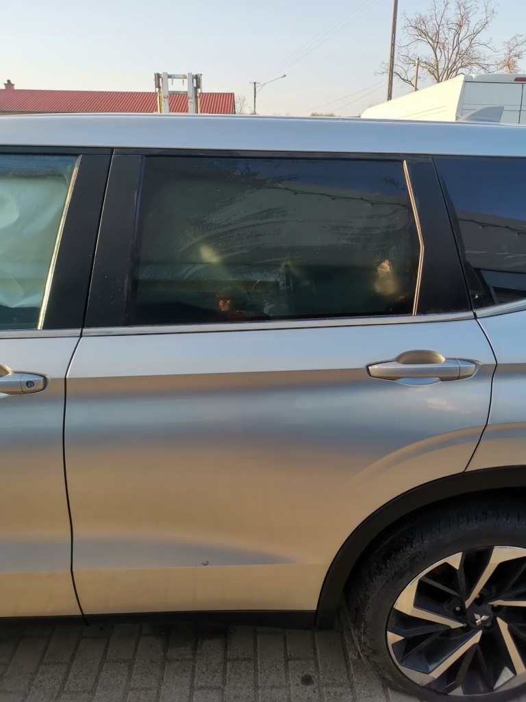 фото №9, Mitsubishi outlander iv 22- 2023 usa дверь правое задняя задние полный