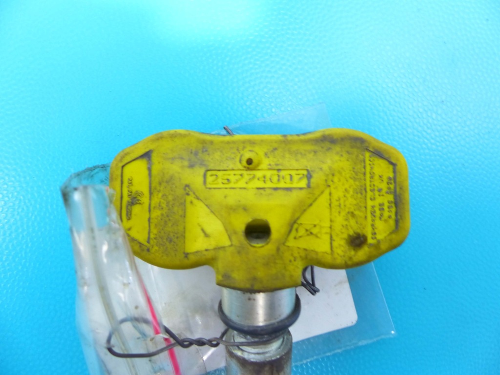 фото №8, Датчик тиску шин cadillac srx 03-09 25774007