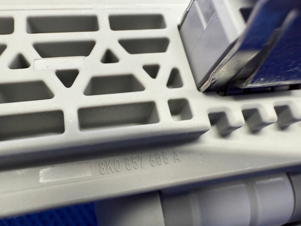 фото №6, Audi a6 a7 c7 4g ручка потолочный правый задняя 8k0857607b 8k0857608a hf6