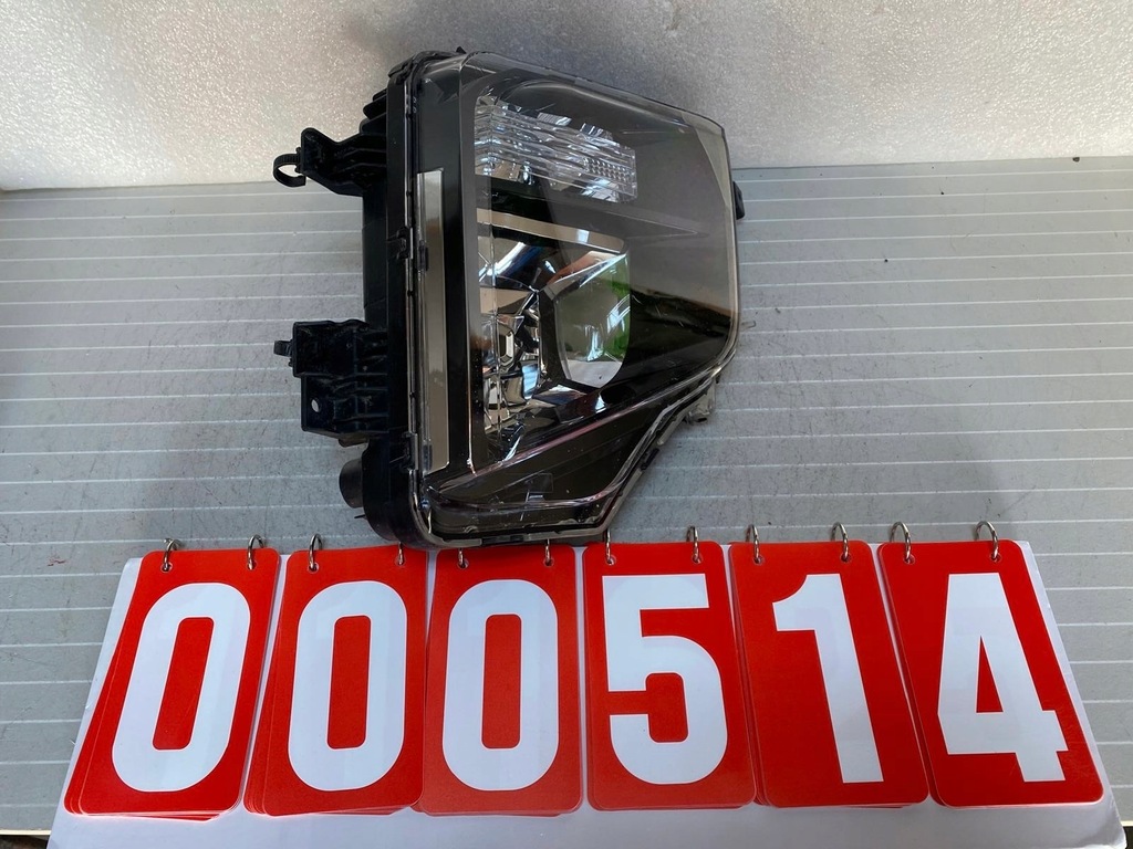 фото №1, Противотуманная фара правый поворотник mitsubishi l200 v vi 19-