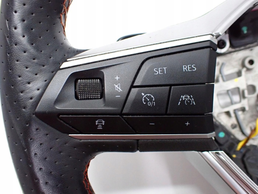 фото №7, Воздуховод мультифункция кожа czerwona nić seat tarraco fr 22r