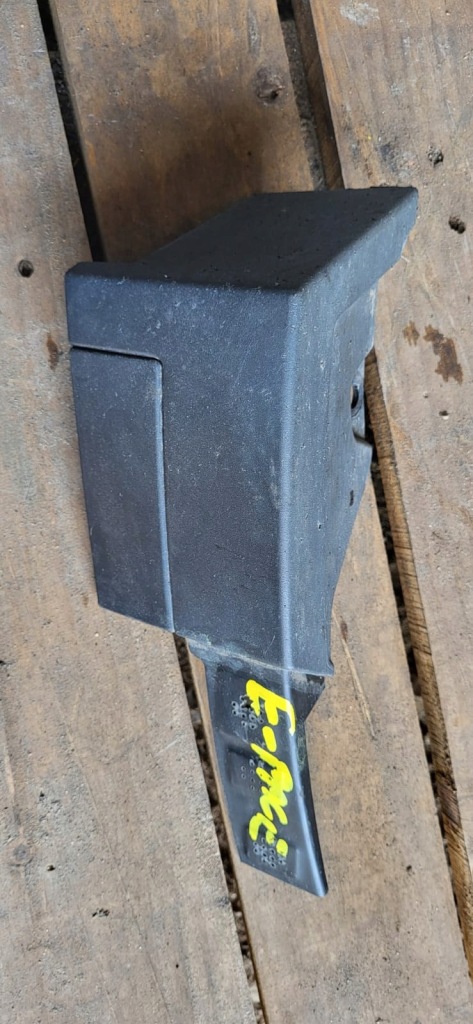 фото №1, Правая накладка крыла jaguar e-pace