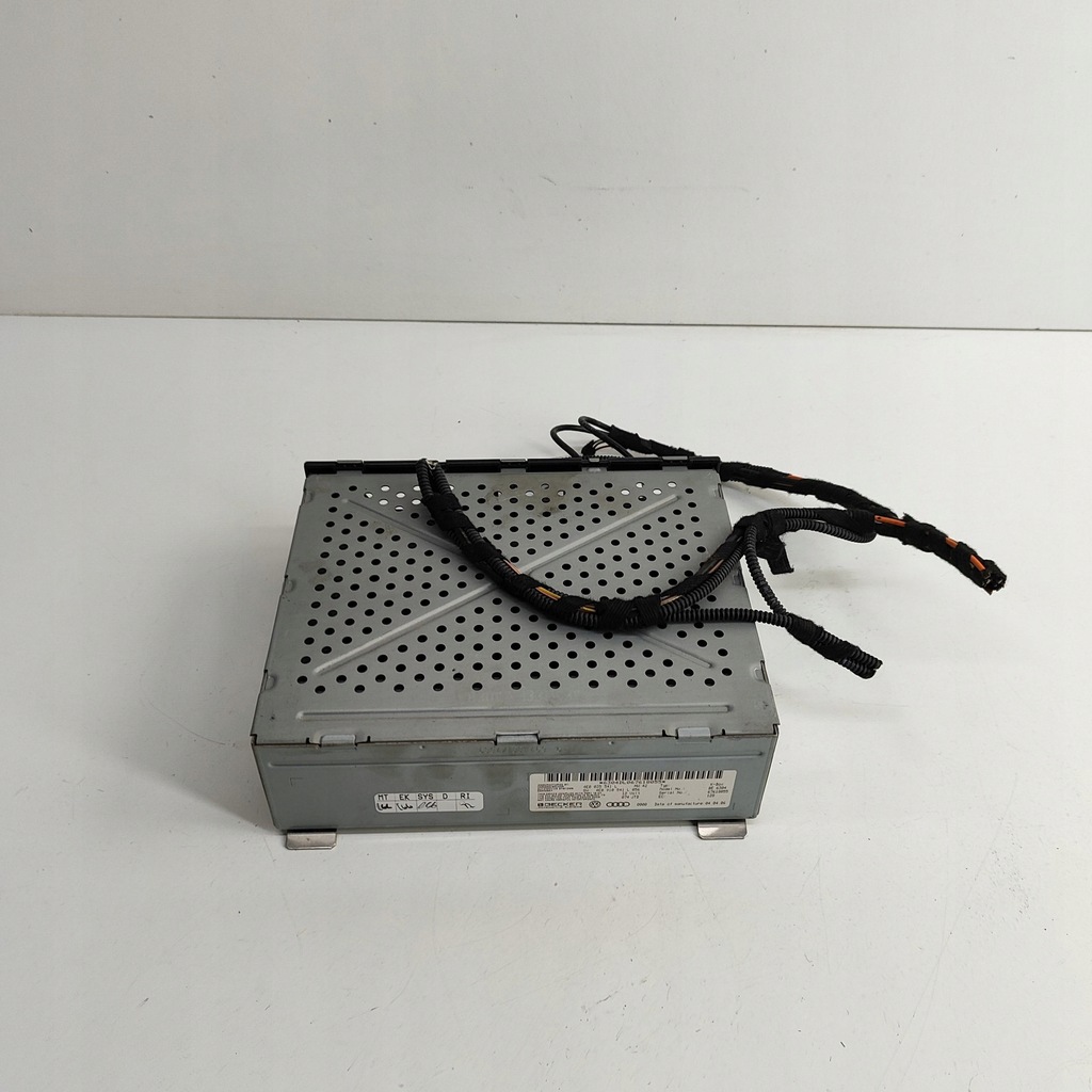 фото №1, Audi a8 s8 d3 4e 2006 панель / радиопроигрыватель cd/dvd/gps