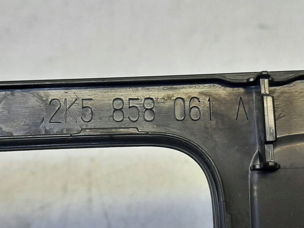 фото №4, Vw caddy 2k рамка dekor защита радио 2k5858061a