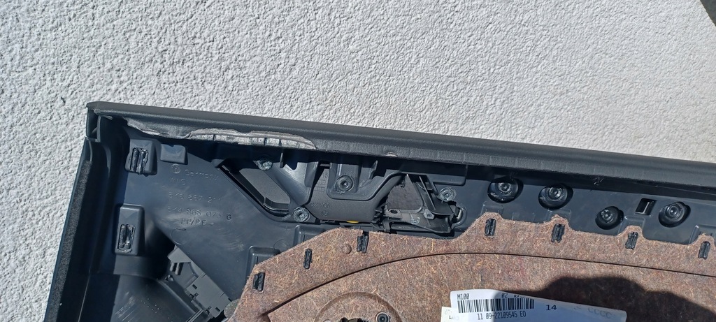 фото №12, Обшивка двері volkswagen оригінальний номер 5k6867211eq