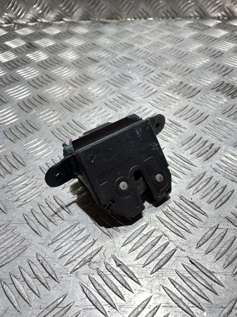 фото №1, Замок кришки багажника jeep renegade off-road bu 52016535 1.6l дизель 88kw