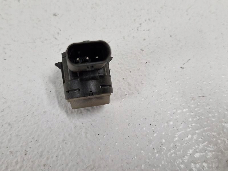 Peugeot 3008 ii 2 c3 iii 3 датчик паркування pdc 9827917377 Зі Шроту