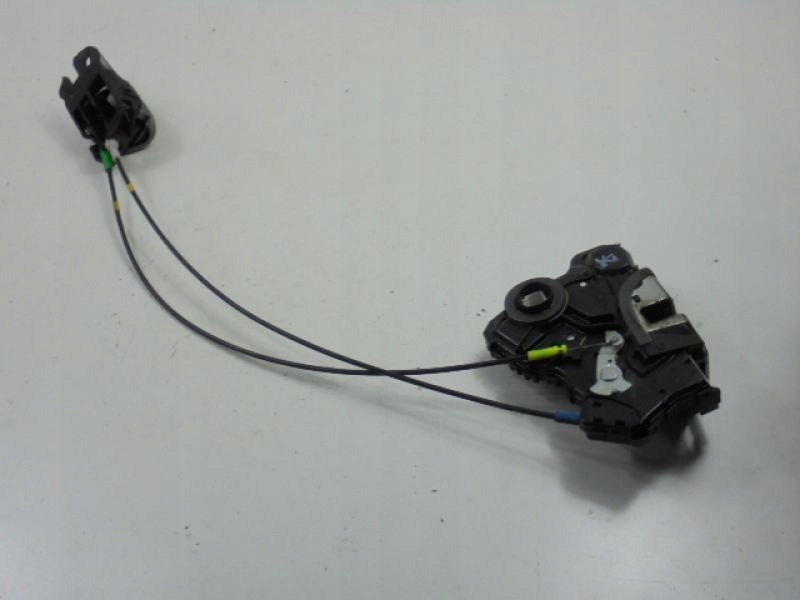 фото №8, Toyota auris i e150 замок перед правый 07-09