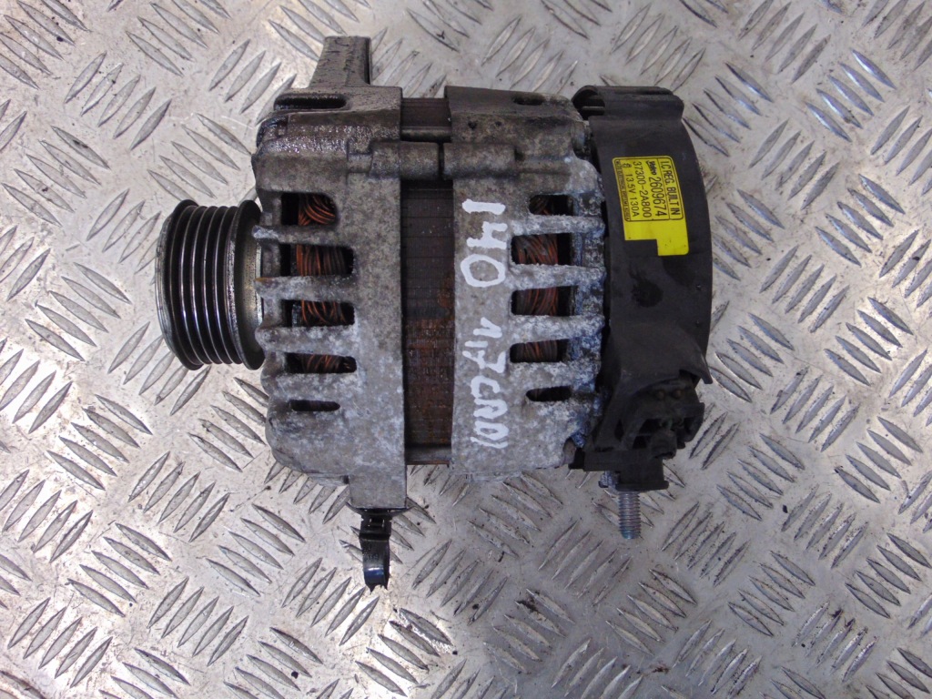 фото №1, Hyundai i40 генератор 37300-2a800 11-