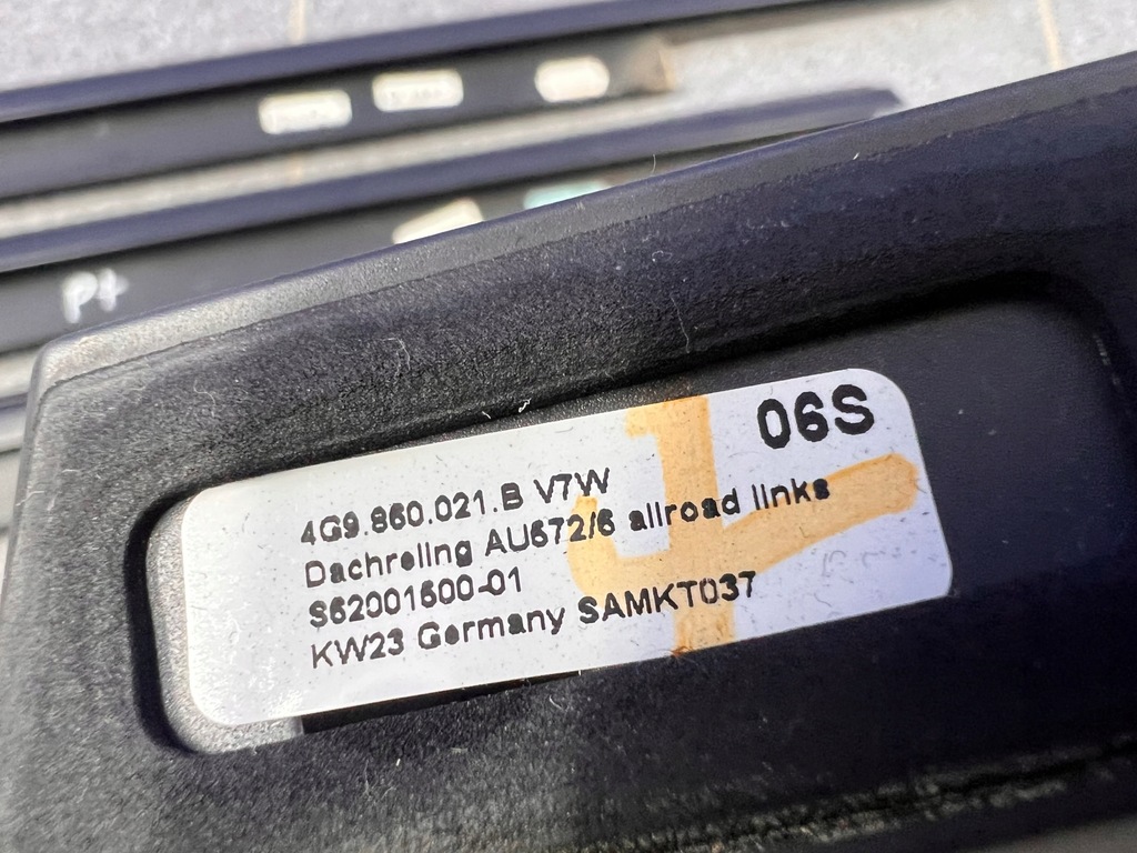 фото №11, Audi a6 c7 allroad рейлинг крышный накладки 4g0863763a 4g9860021b 4g9860022b