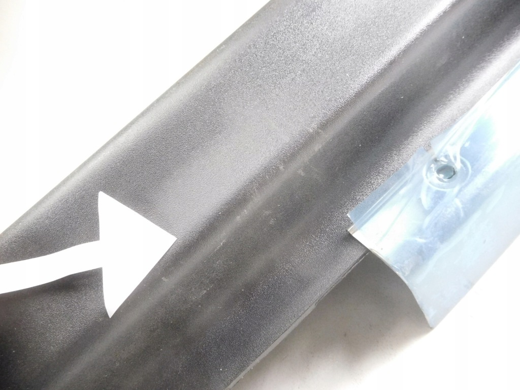 фото №8, Молдинг накладка поріг права lancia kappa 82484704