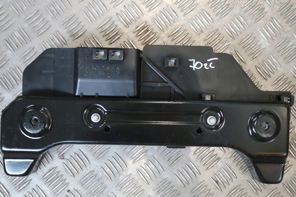 фото №1, Mercedes w447 пластик защита a4475400223