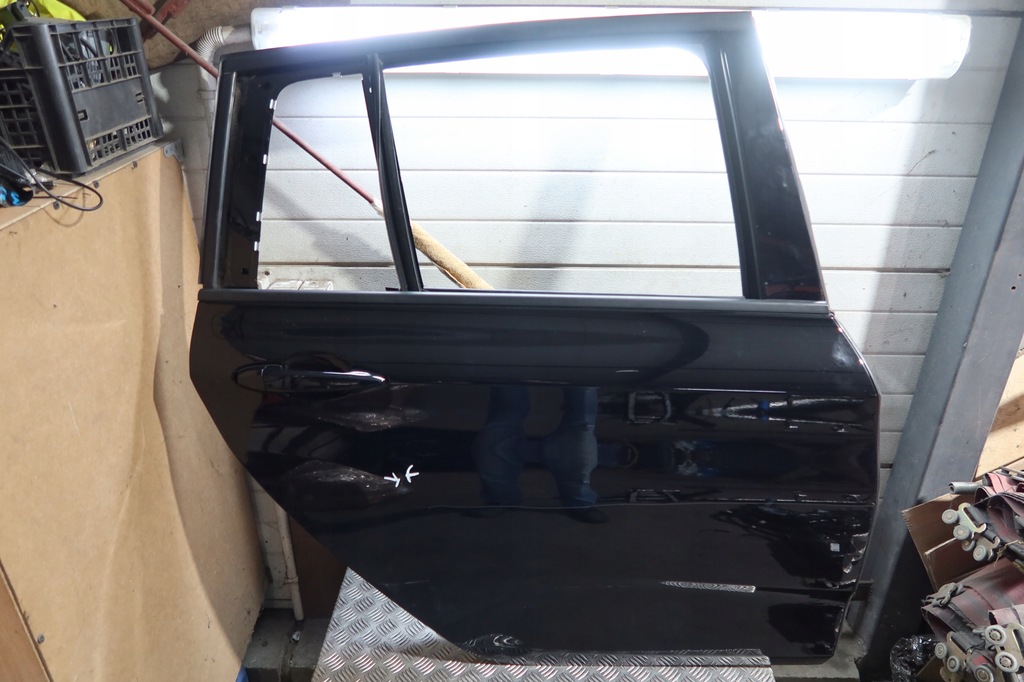 фото №1, Дверь правый задняя bmw 2 active tourer лак 668