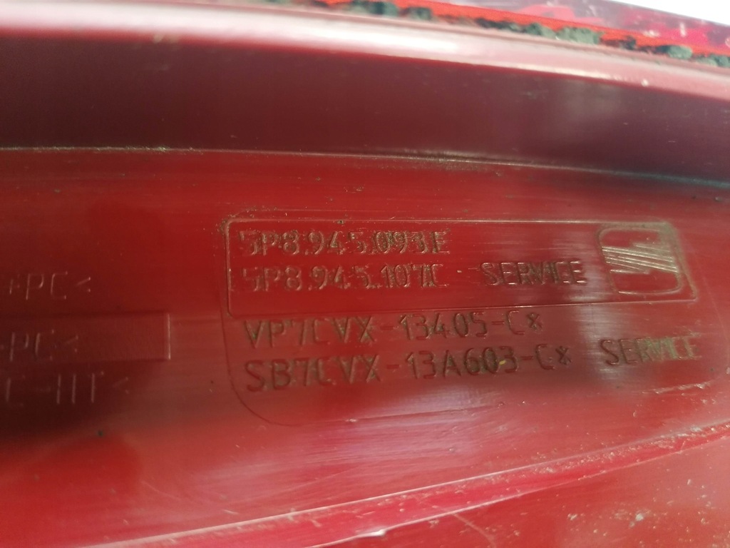 фото №15, Лампа задняя крышки левая seat altea xl lift 09-