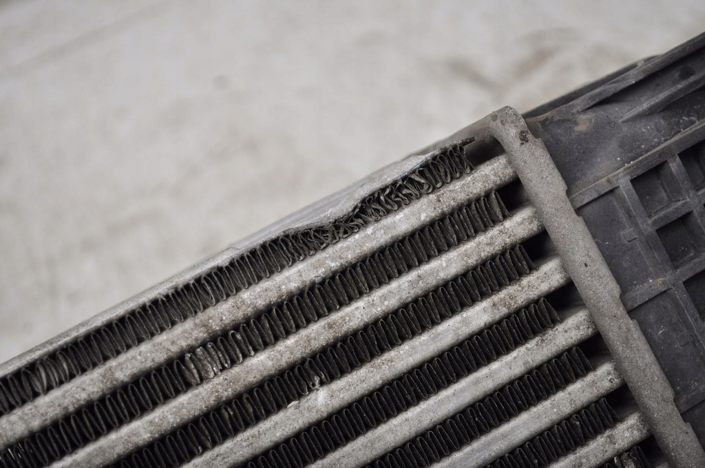 фото №9, Dacia duster 1.5 dci радиатор воздуха интеркулер