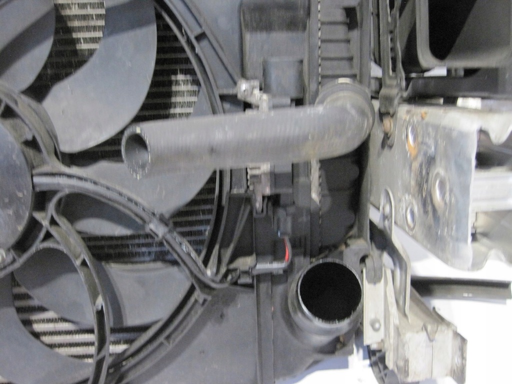 фото №7, Pas передний радиатор bmw 3 f30 2,0d