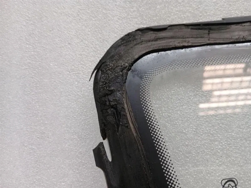 фото №6, Стекло задняя ferrari f8 f142mfl 81784500 стекло задняя