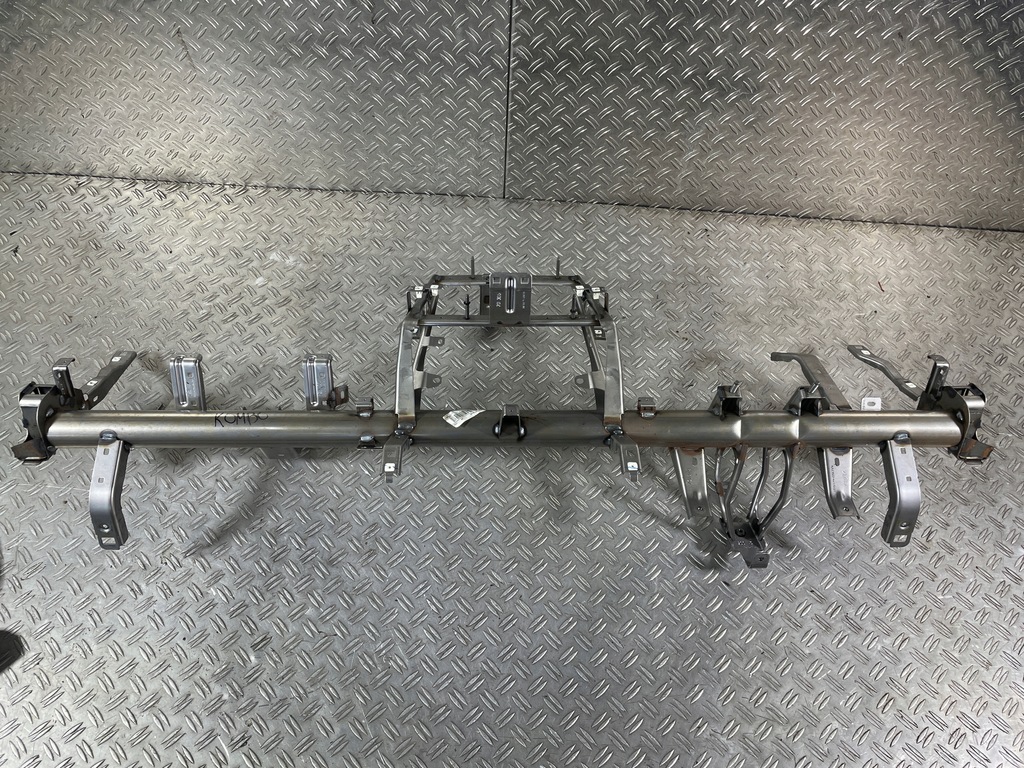 фото №1, Opel combo 18- балка каркас pod консоль