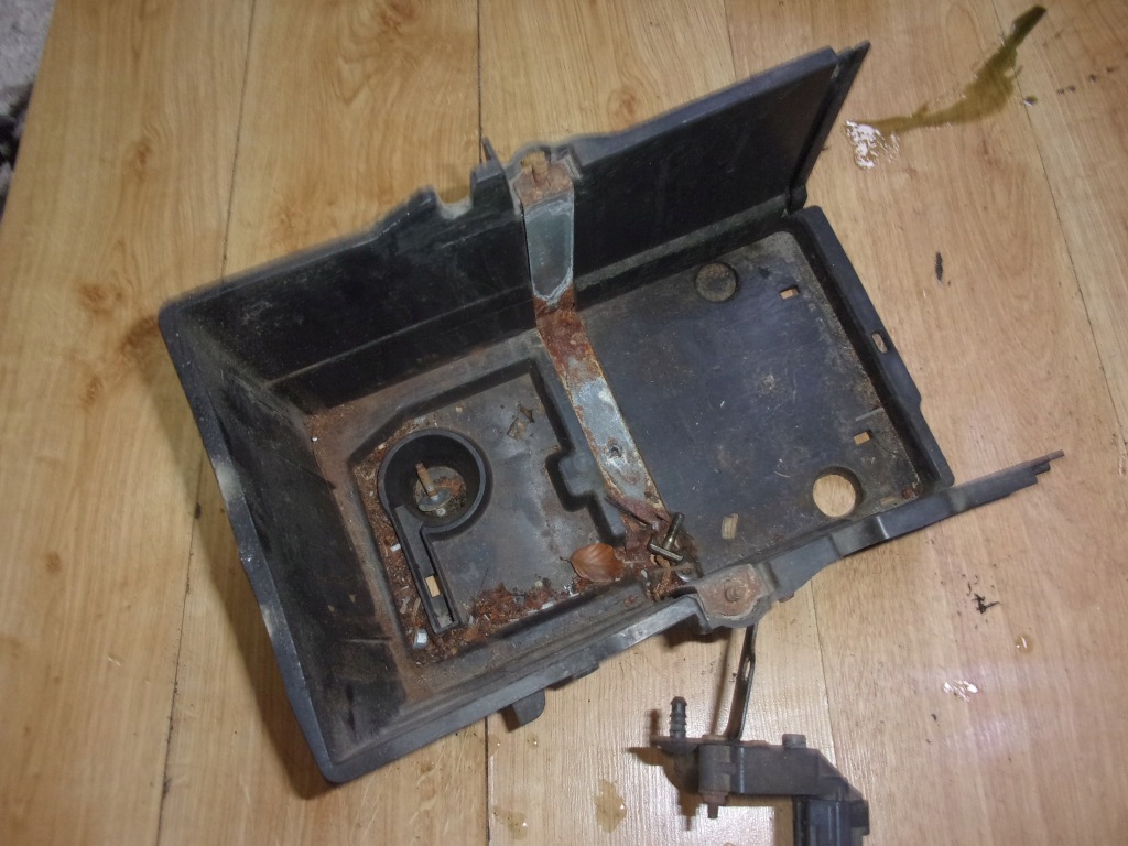 фото №1, Ford c-max ii mk2 основание аккумулятор