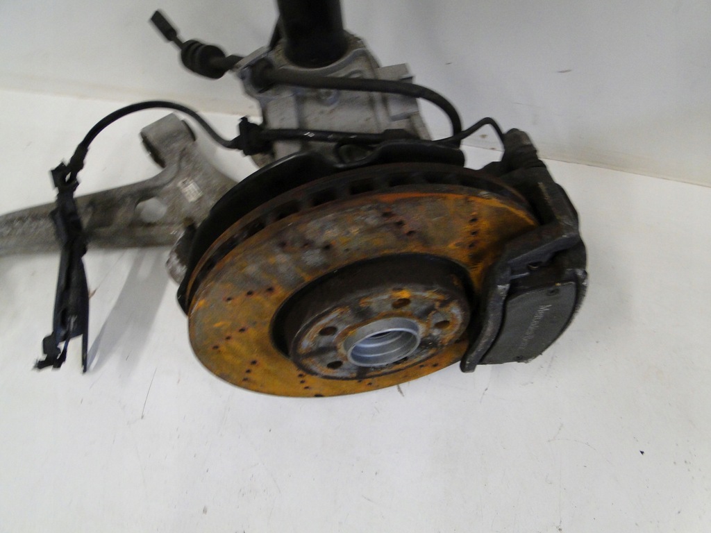 фото №12, Mercedes glb 247 x247 поворотный кулак рычаг лапа правое амортизатор 200d