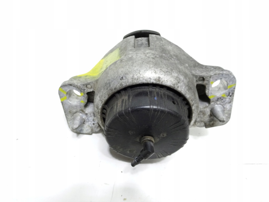 фото №1, Jaguar xe x760 2.0 d - кронштейн двигателя