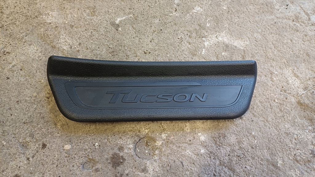 Купити Hyundai tucson 3 захист  порога  права задній задня 85888-d7000