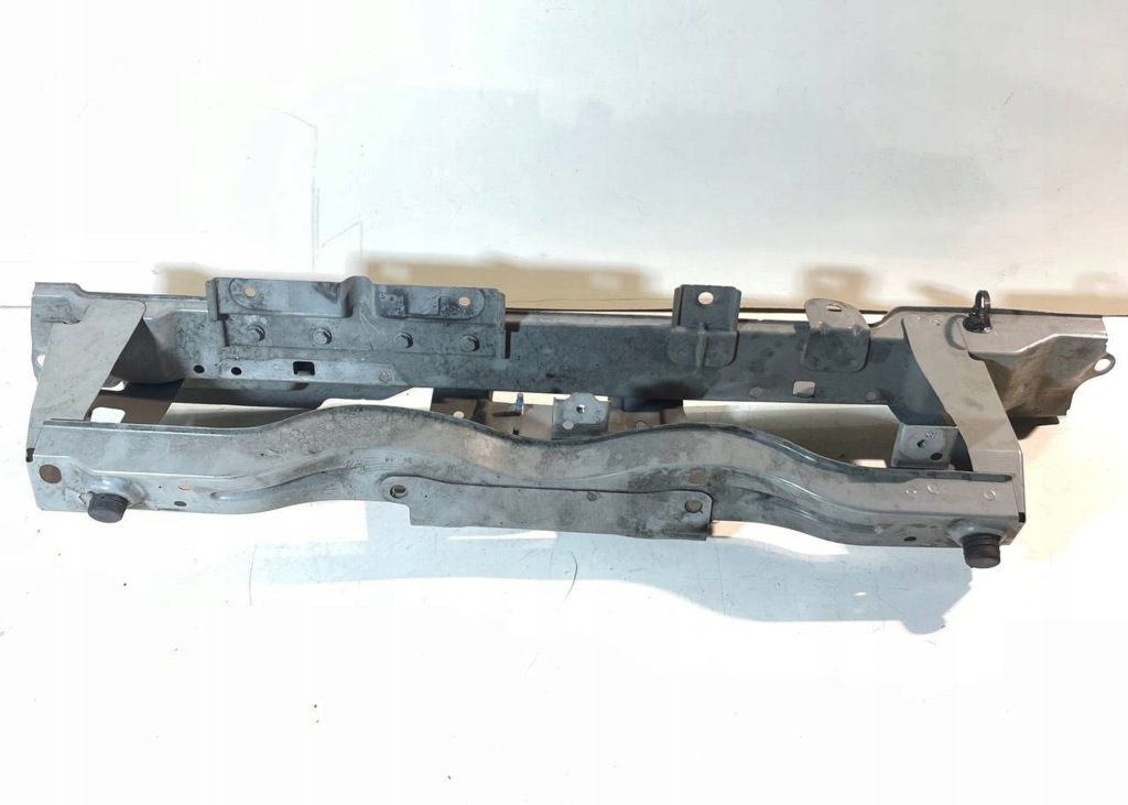 Ремінь передній перед верхній металевий кронштейн nissan nv200 1.5 l dci в Україні