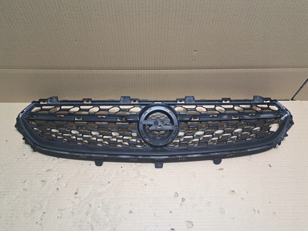 фото №1, Opel corsa f 19- решётка радиатора решётка радиатора 9829474480