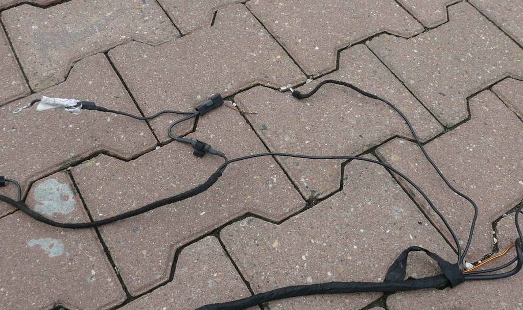 фото №7, Електропроводка динаміків телефону навігації audi a6 c5