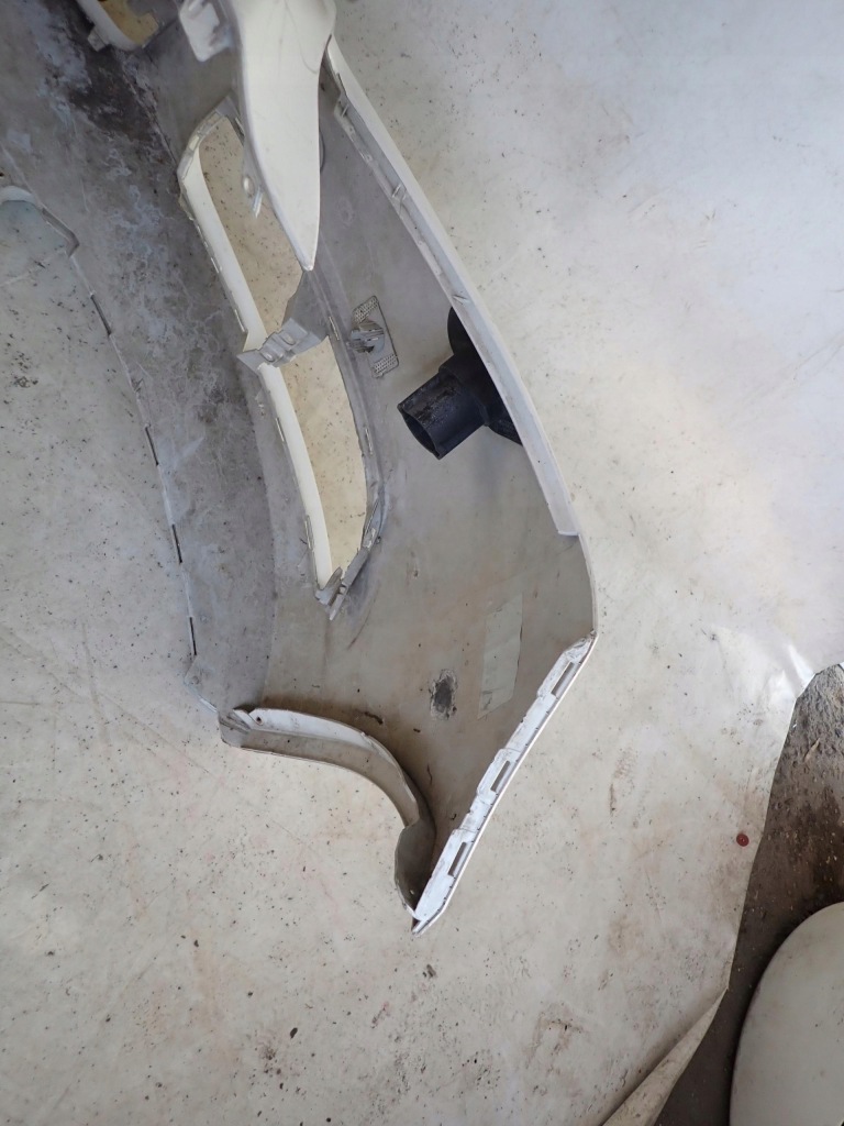 Opel insignia a 08-13 бампер перед передний 4pdc spr Недорого