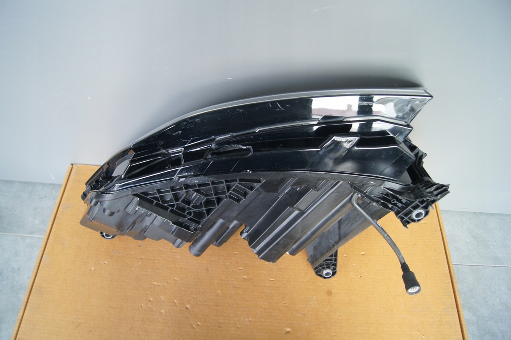 фото №7, Full led skoda enyaq правая europa 5lb941016a