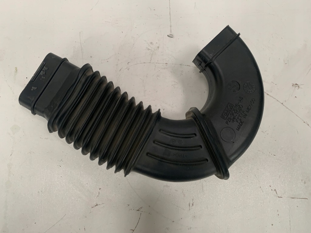 фото №1, Ford escape mk4 kuga lift 2023 2024 1.5 eb шланг пабтрубок  труба воздуха