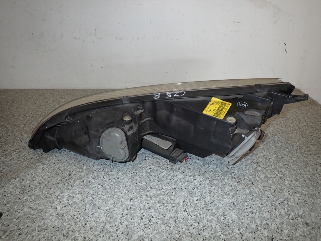 фото №10, Mitsubishi colt 03-08 фара правий лампа перед